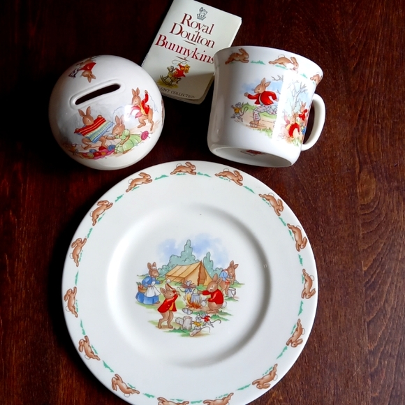 Royal Doulton Other - Royal Doulton Bunnykins Gift Set